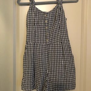 Hollister romper - Size Medium
